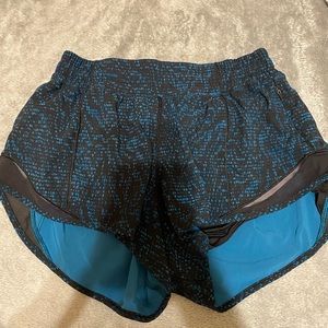 Black and blue patterned lulu shorts